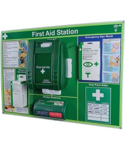 First Aid Station Medium FAS02