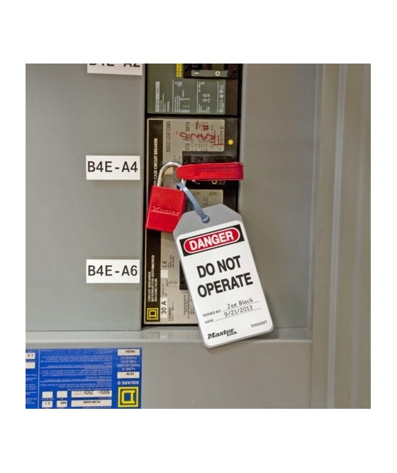 Masterlock Grip Tight Circuit Breaker 493B