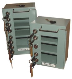 Lockout box type 1, metal safety cabinet with hinged lid and front hasps